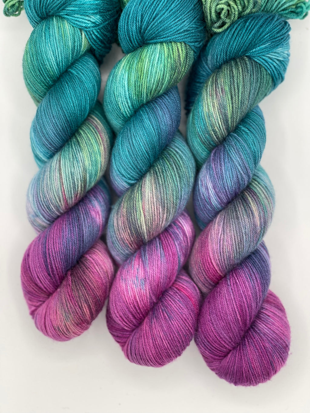 Peacocks Feather - Arcane Fibre Works